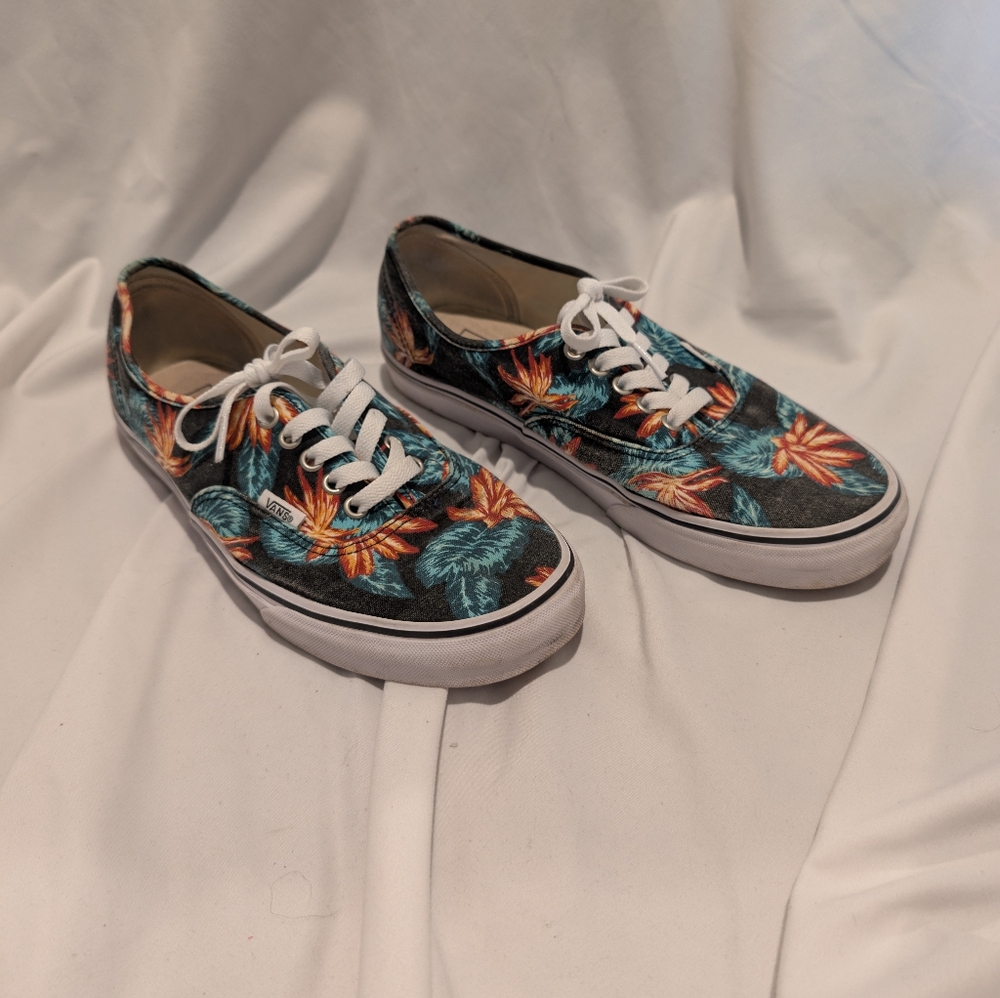 Van Authentic - Picture 2 of 10